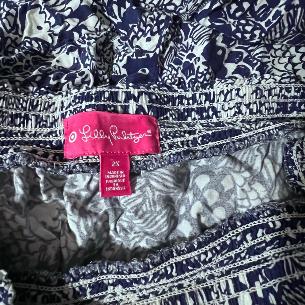 Lilly Pulitzer Target romper. Strapless, navy, slight fading, play condition.